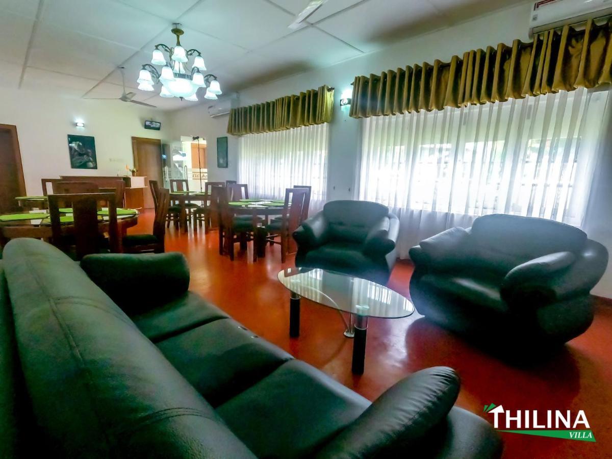 Thilina Villa Канди Екстериор снимка